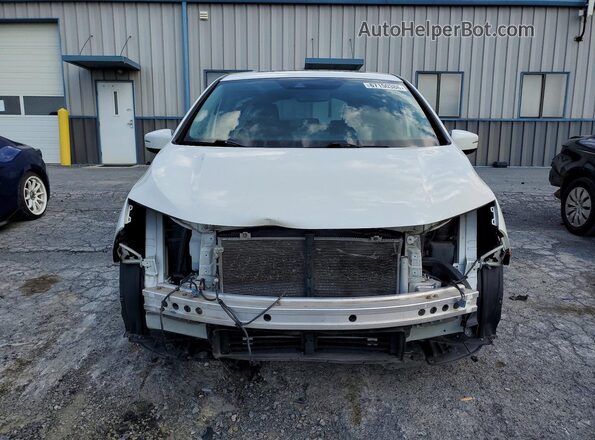 5FNRL6H73JB042720 2018 HONDA ODYSSEY White Вид спереду