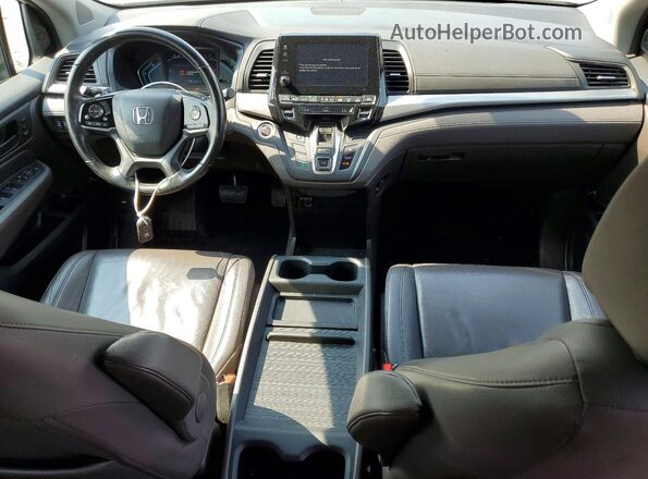 5FNRL6H73JB042720 2018 HONDA ODYSSEY White Вид панелі приладів