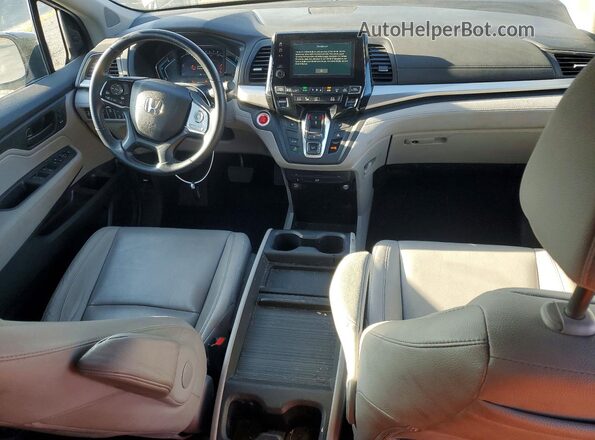5FNRL6H74JB099895 2018 HONDA ODYSSEY Silver Вид панелі приладів