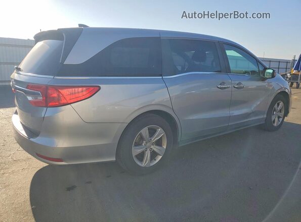 5FNRL6H74JB099895 2018 HONDA ODYSSEY Silver Задня права чверть