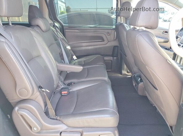5FNRL6H75KB113806 2019 HONDA ODYSSEY White Widok wnętrza z tyłu