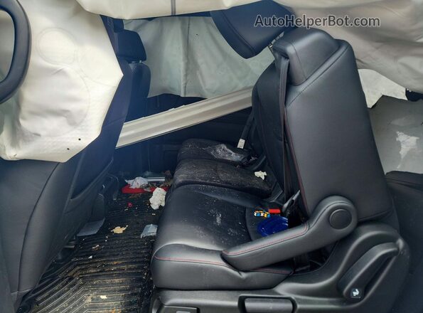 5FNRL6H76PB004052 2023 HONDA ODYSSEY White Rear interior view