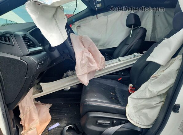 5FNRL6H76PB004052 2023 HONDA ODYSSEY White Front interior view