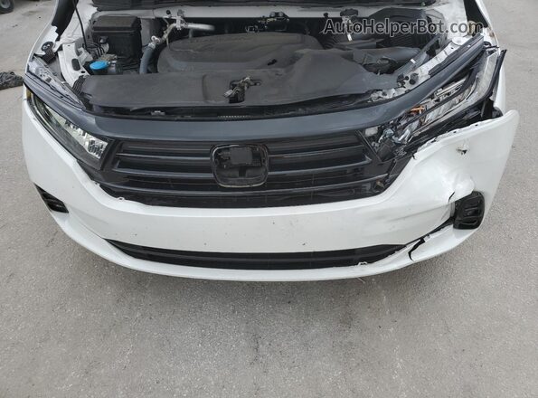 5FNRL6H78RB032700 2024 HONDA ODYSSEY White ძრავის განყოფილების ხედი