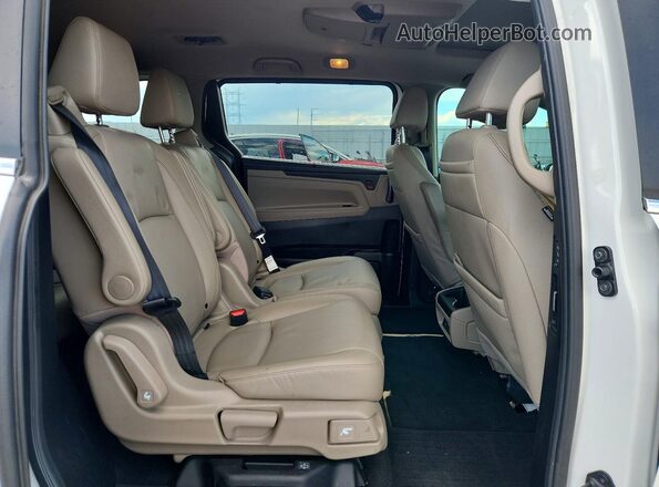 5FNRL6H83PB036045 2023 HONDA ODYSSEY White Вид задньої частини салону