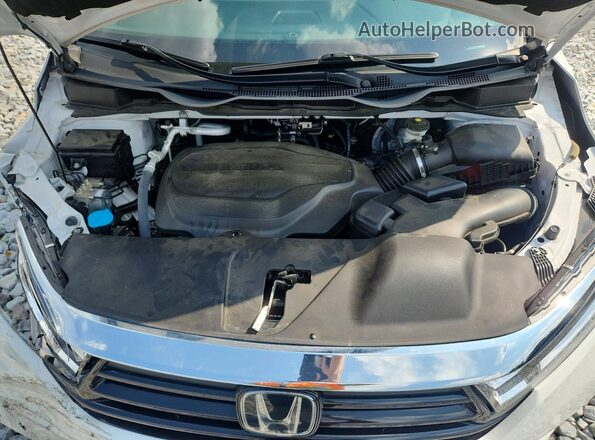 5FNRL6H85PB064946 2023 HONDA ODYSSEY White Rear interior view