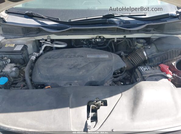 5FNRL6H88JB007048 2018 HONDA ODYSSEY White Հետևի տեսք