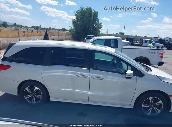 5FNRL6H88JB007048 2018 HONDA ODYSSEY White Սալոնի հետևի տեսք