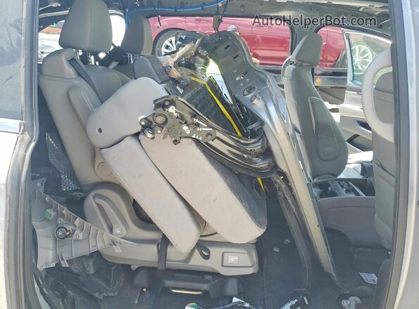 5FNRL6H88JB049669 2018 HONDA ODYSSEY Silver უკანა სალონის ხედი