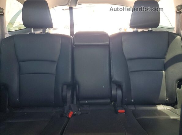 5FNYF5H22MB030239 2021 HONDA PILOT White Հետևի նստատեղերի տեսք