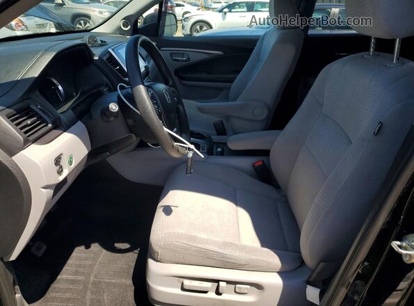 5FNYF6H33HB084072 2017 HONDA PILOT Черный Вид салона спереди