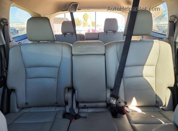 5FNYF6H71HB014220 2017 HONDA PILOT Charcoal Вид задніх сидінь