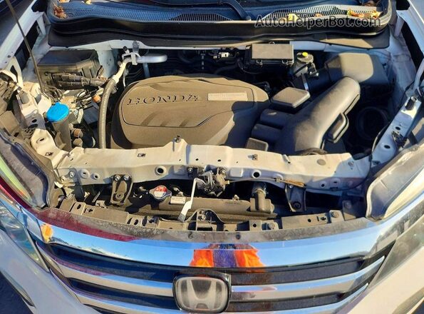 5FNYF6H92HB044313 2017 HONDA PILOT White Widok komory silnika