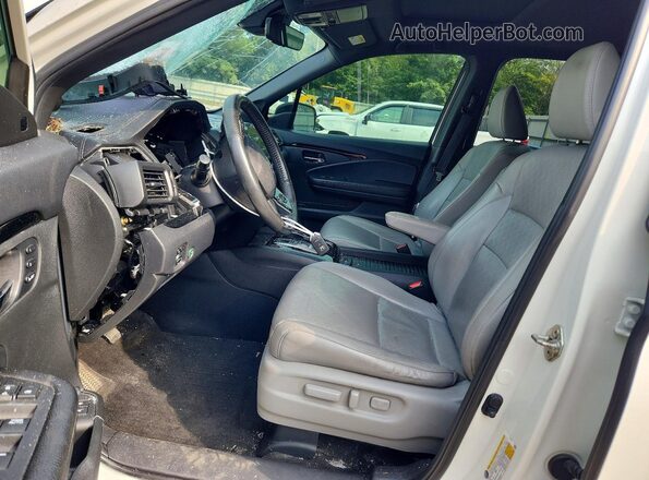 5FNYF8H08KB001115 2019 HONDA PASSPORT White წინა სალონის ხედი