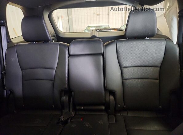 5FNYF8H50PB033012 2023 HONDA PASSPORT Black Widok tylnych siedzeń