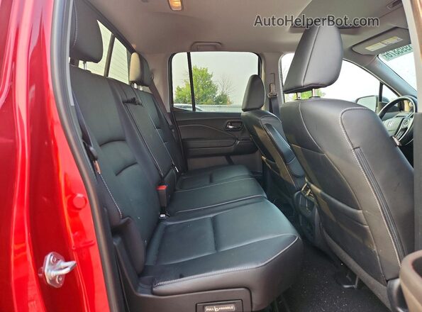 5FPYK3F54PB037167 2023 HONDA RIDGELINE Red Widok tylnych siedzeń