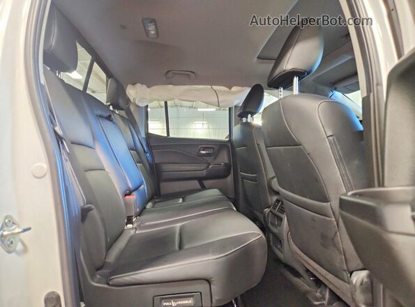 5FPYK3F5XPB004562 2023 HONDA RIDGELINE White Widok tylnych siedzeń