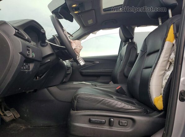 5FPYK3F79LB008422 2020 HONDA RIDGELINE Серебряный Вид салона спереди