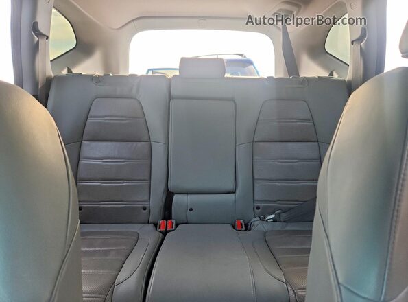 5J6RW1H85KA025134 2019 HONDA CR-V Серебряный Вид задних сидений