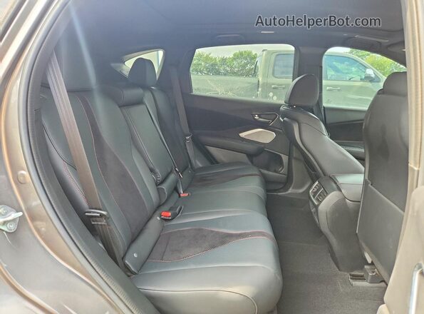 5J8TC2H60PL004729 2023 ACURA RDX Gray Widok wnętrza z tyłu