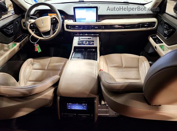 5LM5J7XC7RGL06072 2024 LINCOLN AVIATOR Желто-коричневый Вид панели приборов