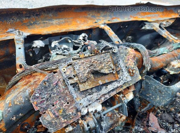 5LMCJ1D97LUL03419 2020 LINCOLN CORSAIR Burn Սարքավորումների վահանակի տեսք