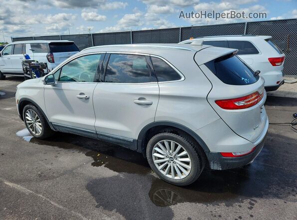 5LMCJ1D99KUL00679 2019 LINCOLN MKC Кремовый Задняя левая четверть