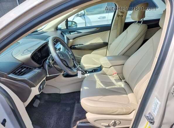 5LMCJ1D99KUL00679 2019 LINCOLN MKC Кремовый Вид салона спереди