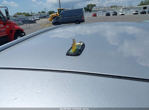 5LMCJ2C94JUL30369 2018 LINCOLN MKC Серебряный Вид спереди