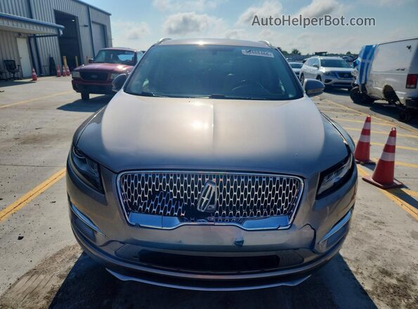 5LMCJ2C99KUL34645 2019 LINCOLN MKC Tan Vista frontal