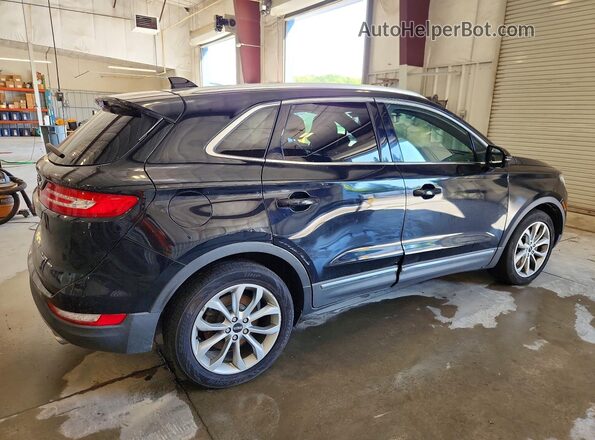 5LMCJ2D92HUL27382 2017 LINCOLN MKC Черный Передняя правая четверть