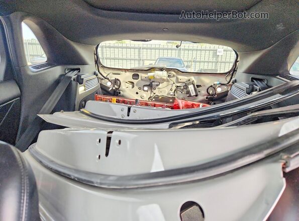 5LMCJ2D9XGUJ02884 2016 LINCOLN MKC Tan Вид задньої частини салону