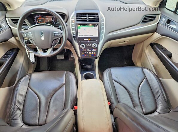 5LMCJ3C99KUL03515 2019 LINCOLN MKC Серый Вид панели приборов