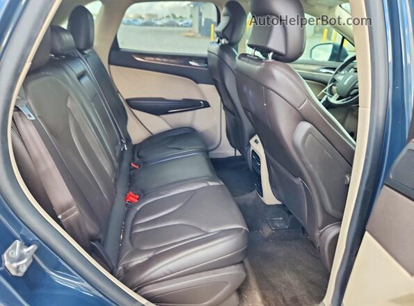 5LMCJ3C99KUL03515 2019 LINCOLN MKC Серый Вид задней части салона