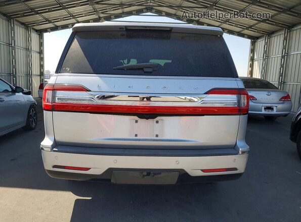 5LMJJ2JT5KEL14666 2019 LINCOLN NAVIGATOR Silver უკანა ხედი