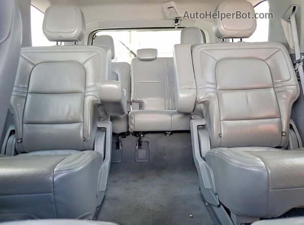 5LMJJ2LT6LEL03318 2020 LINCOLN NAVIGATOR White უკანა სავარძლების ხედი