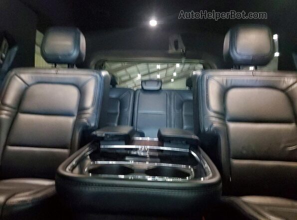 5LMJJ2LT9MEL01340 2021 LINCOLN NAVIGATOR Black უკანა სავარძლების ხედი