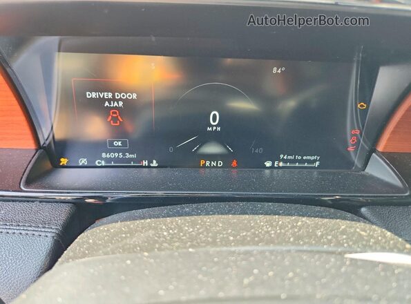 5LMJJ3LT6LEL00747 2020 LINCOLN NAVIGATOR Black Вид щитка приладів