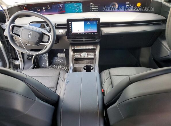 5LMPJ8J44TJ034994 2026 LINCOLN NAUTILUS Gray Widok deski rozdzielczej