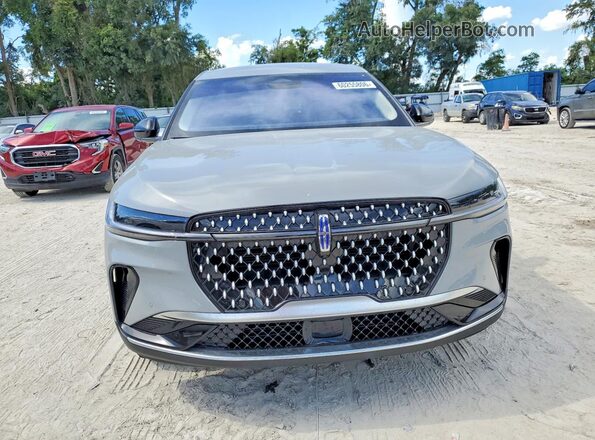 5LMPJ8J44TJ034994 2026 LINCOLN NAUTILUS Gray Widok z przodu