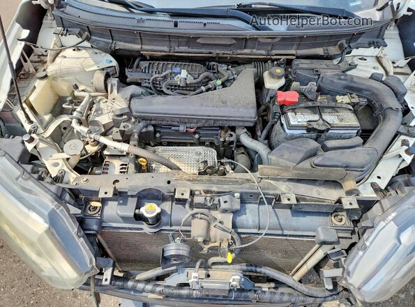 5N1AT2MT0HC882921 2017 NISSAN ROGUE White ძრავის განყოფილების ხედი