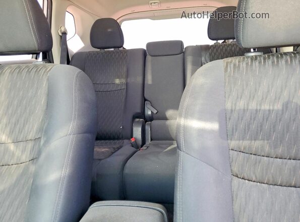 5N1AT2MT1HC867084 2017 NISSAN ROGUE Silver Вид задніх сидінь