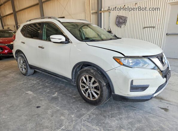 5N1AT2MT4HC818560 2017 NISSAN ROGUE Белый Передняя правая четверть