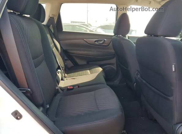 5N1AT2MT6KC704759 2019 NISSAN ROGUE White Widok wnętrza z tyłu