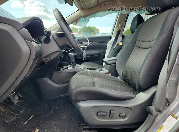 5N1AT2MT7HC886044 2017 NISSAN ROGUE Gray Vista interior delantera