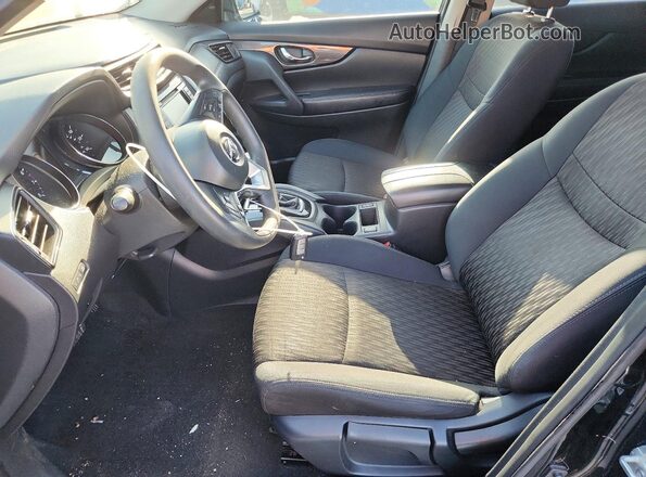 5N1AT2MT8JC750401 2018 NISSAN ROGUE Черный Вид салона спереди