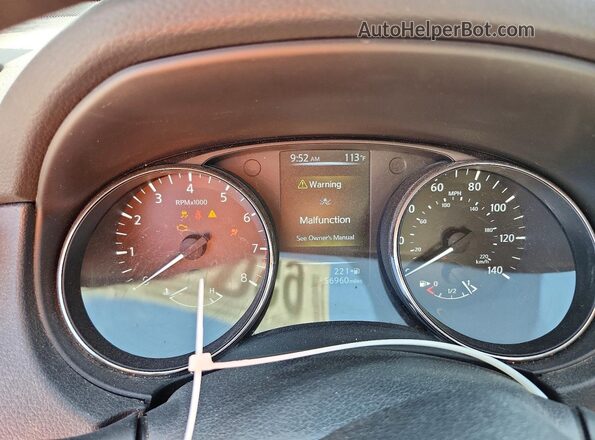 5N1AT2MTXHC840482 2017 NISSAN ROGUE Белый Вид щитка приборов