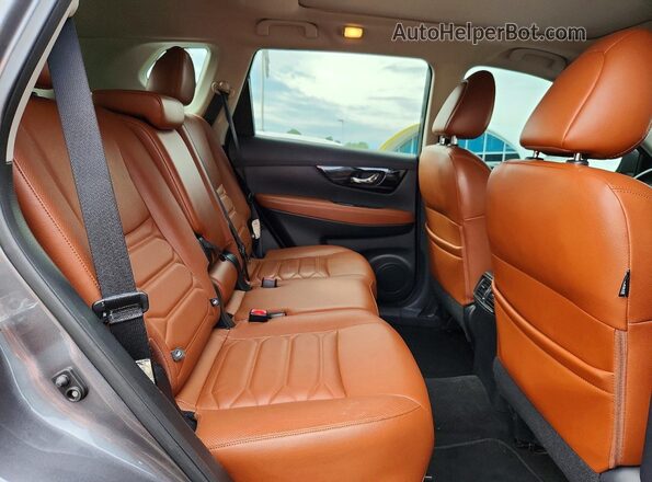 5N1AT2MV2HC794535 2017 NISSAN ROGUE Серый Вид задней части салона