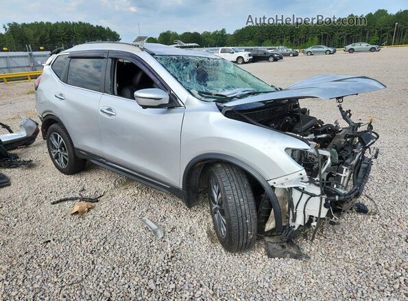 5N1AT2MV3JC775062 2018 NISSAN ROGUE Silver Передня права чверть