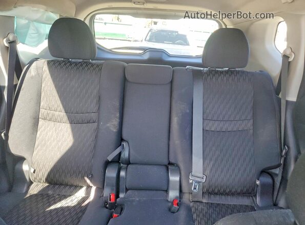 5N1AT2MV5JC724548 2018 NISSAN ROGUE Gray Rear seats view